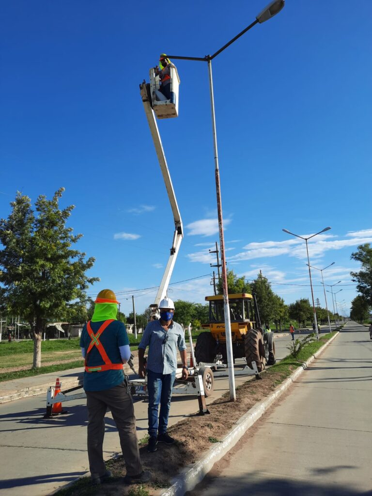 Repotenciación del alumbrado público en Angastaco, San Carlos, Salta